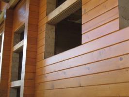 Cenné tipy na starostlivosť o drevo domu. Hlavnými problémami a ich riešenie