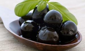 Výhody a poškodzuje olív