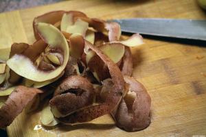 Škrabka na zemiaky, prečo nie je možné zlikvidovať a ako ich používať múdro záhrady