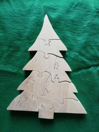 Puzzle "vianočný strom", vyrobený z brezy