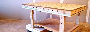 Výroba bench-montážneho stola s rukami