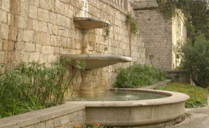 Záhradná fontána vlastnými rukami