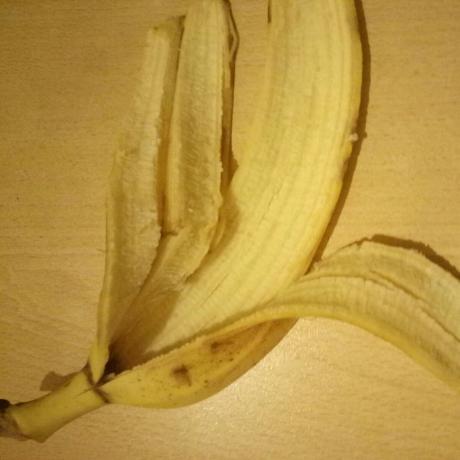Banánovej šupke môže pomôcť zmierniť stres, ak si pripraviť odvar z nej a pitie.