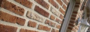 Povrchová úprava fasády murovanú chatu: Možné problémy a ich riešenie